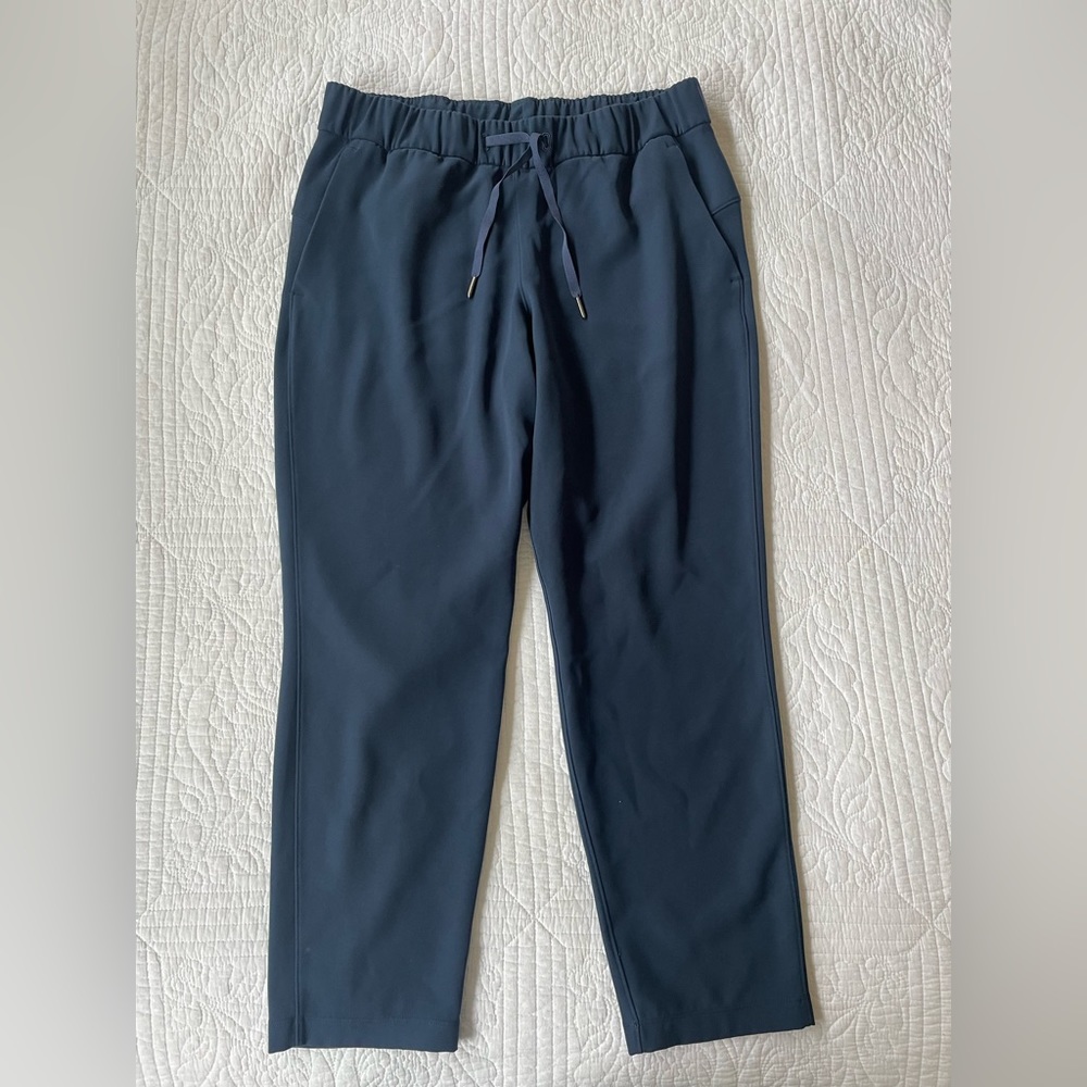 Lululemon pants, size 10, navy